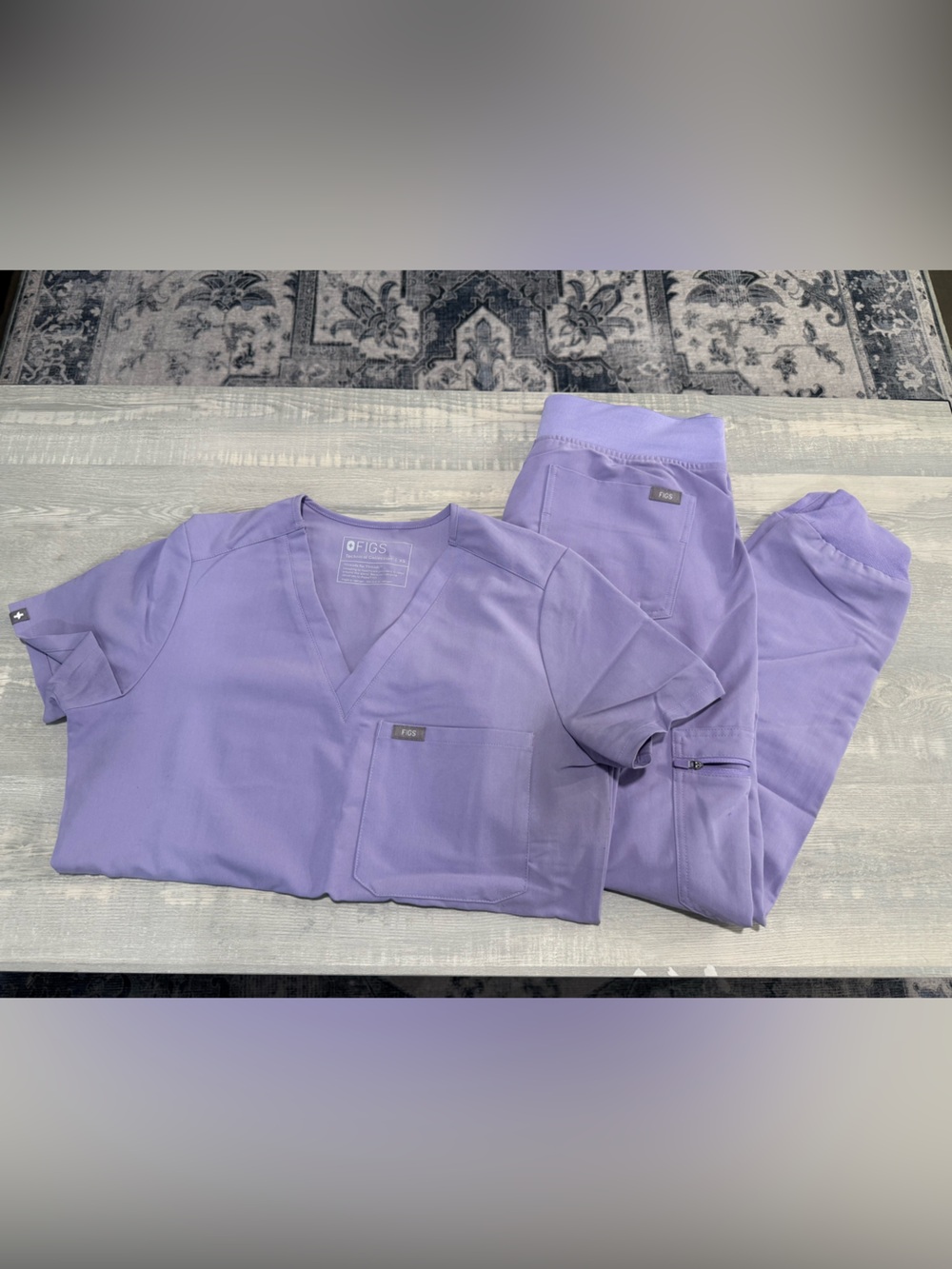 Figs Women's Lavender Jogger-Style Scrub Pants and Top